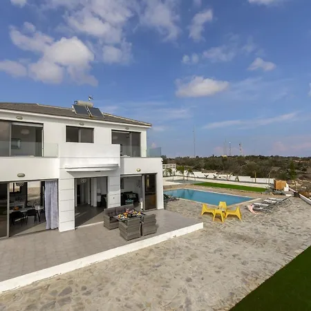 Greco Hilltop Views Villa Protaras