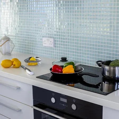 Greco Hilltop Views *