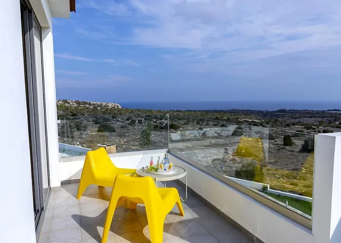 Greco Hilltop Views *