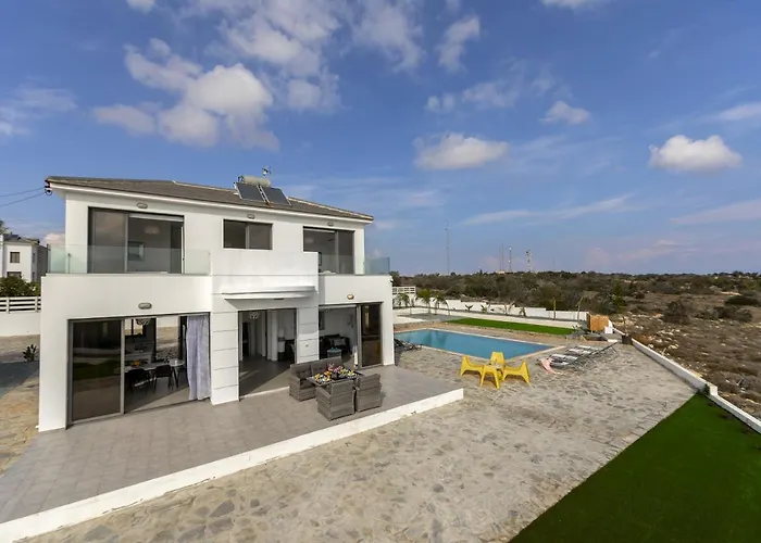 Greco Hilltop Views Villa Protaras