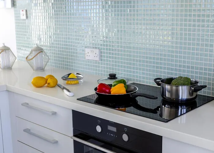 Greco Hilltop Views *