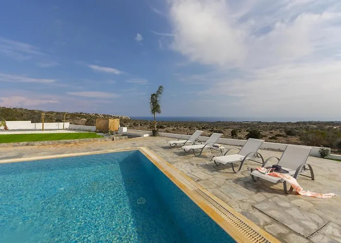 Greco Hilltop Views *